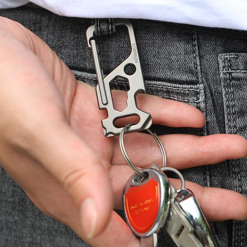 Heavy duty keychain Titanium carabiner clips Multifunctional keychain