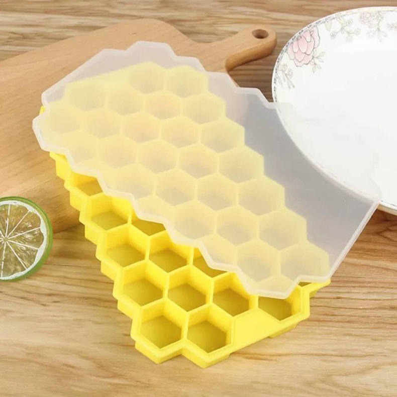 BPA Free Silicone Honey Comb Ice Cube Tray Leak Proof Whiskey Juice 37 Grid Ice Cube Trays with Lid