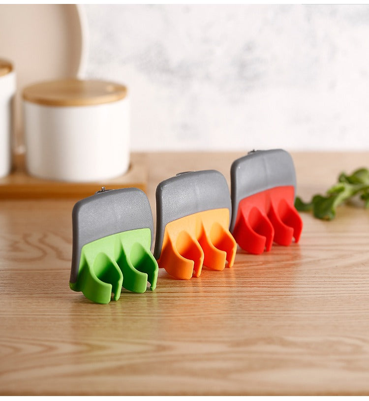 Handy Silicone Finger Grips Peeler for any Vegetables