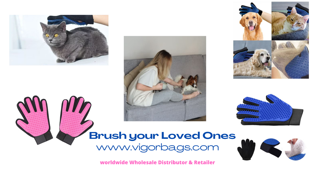 Pet Grooming Glove - Gentle Desheding Brush Glove