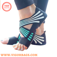 Super Light weight Comfortable Yoga Socks Shoes with Grip