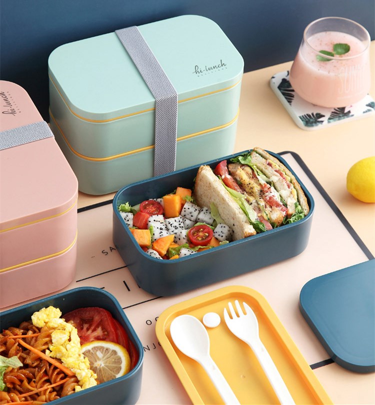 Stackable Bento Lunch Containers for office lunches